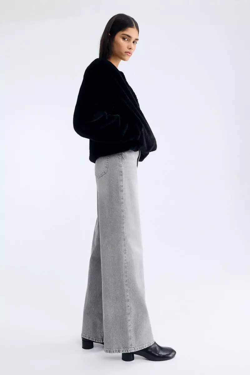 Wide Ultra High Jeans