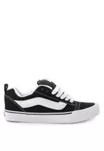 Black/True White