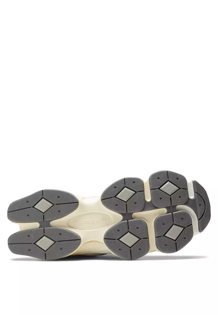 9060 Classic Lifestyle Shoes