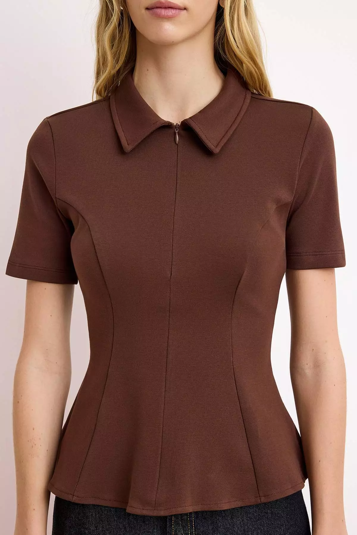 Dark Brown Peplum Polo Neck Half Placket Zipper Short Sleeve Interlock Knitted Blouse Twoss26Bz64