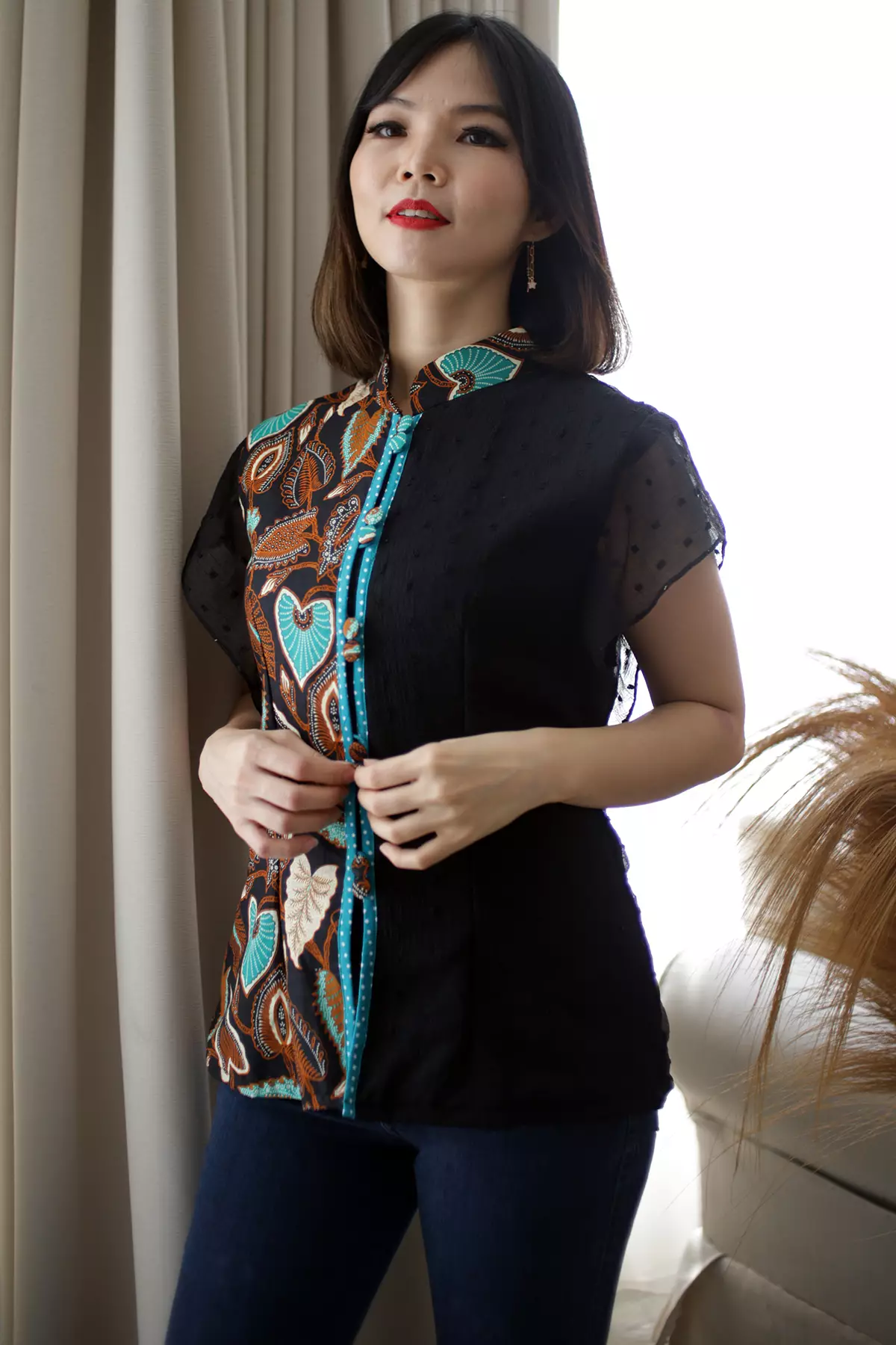 Aprahita Daun Hijau Blouse