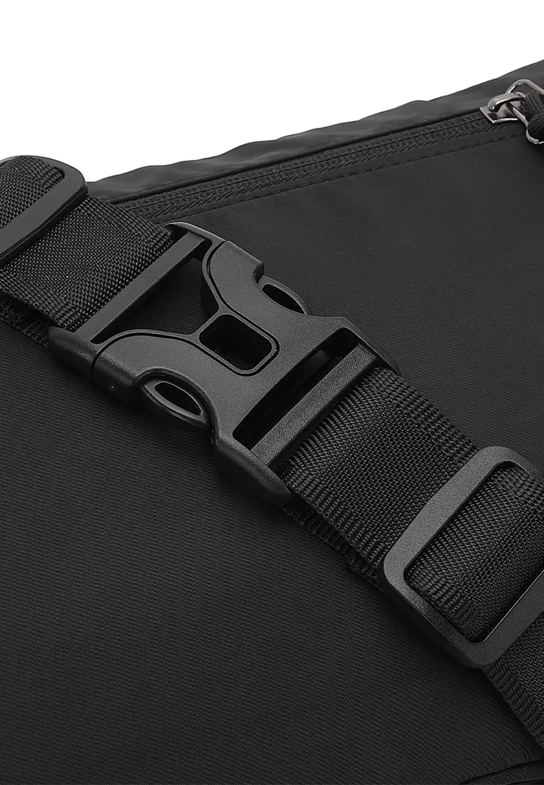 Men's Chest Bag / Sling Bag / Crossbody Bag - Black