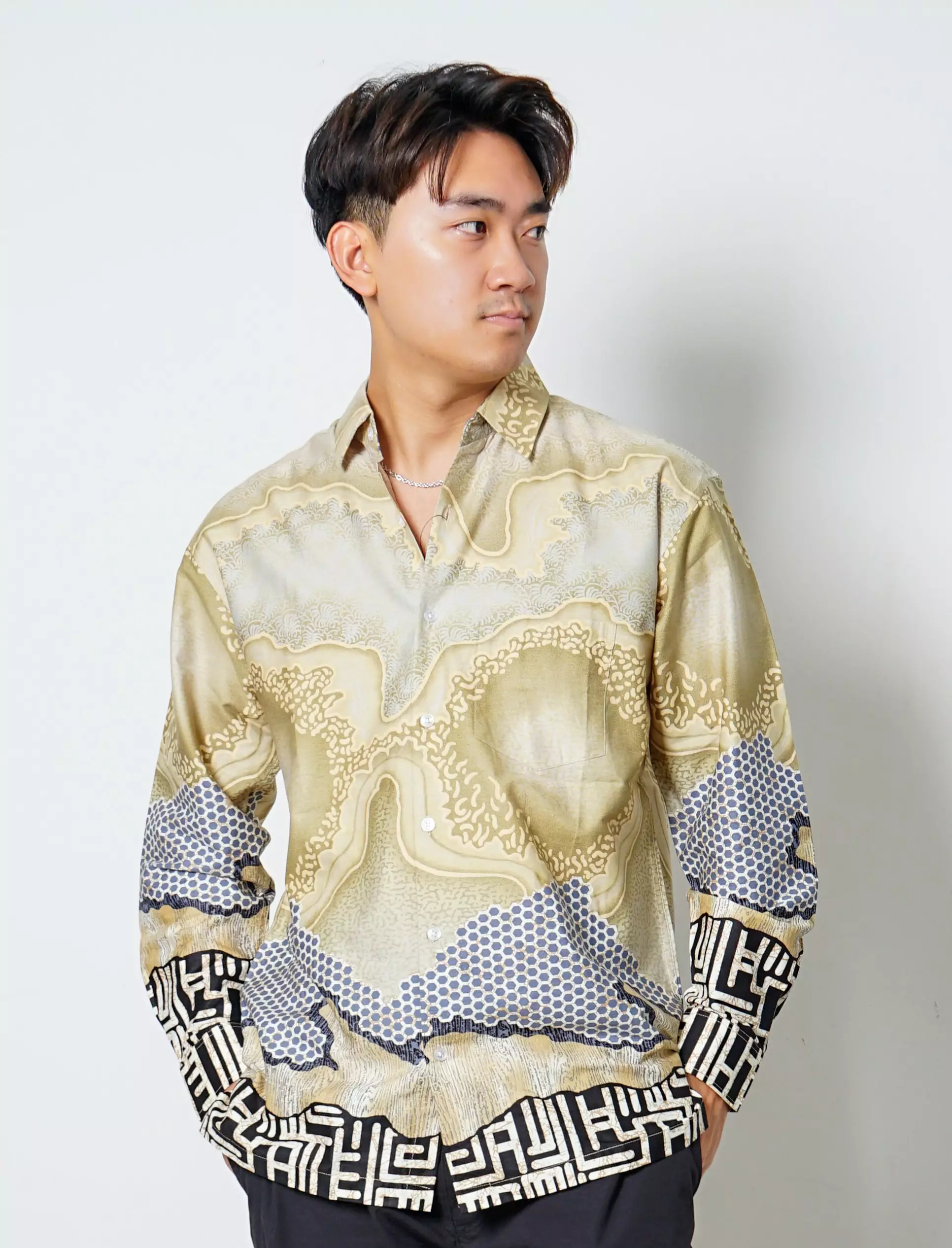 Andre Michel Kemeja Batik Lengan Panjang Emas 16638