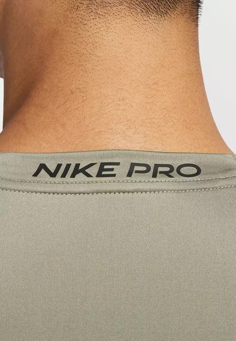 Pro Dri-FIT Tight Short-Sleeve Fitness Top