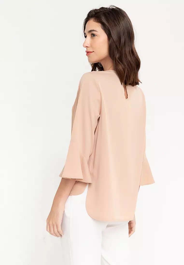Candria Frilled Sleeves With Necklace Top