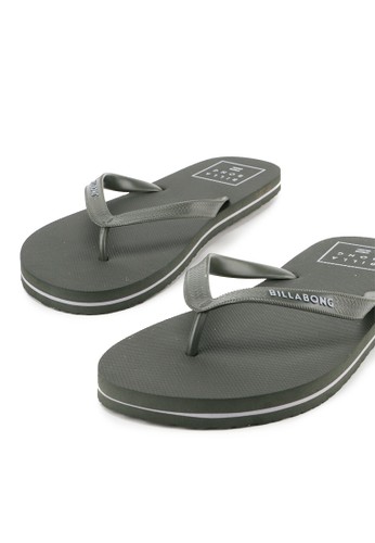 Billabong Stacked Sandals Hadir Dengan Warna Army Tone