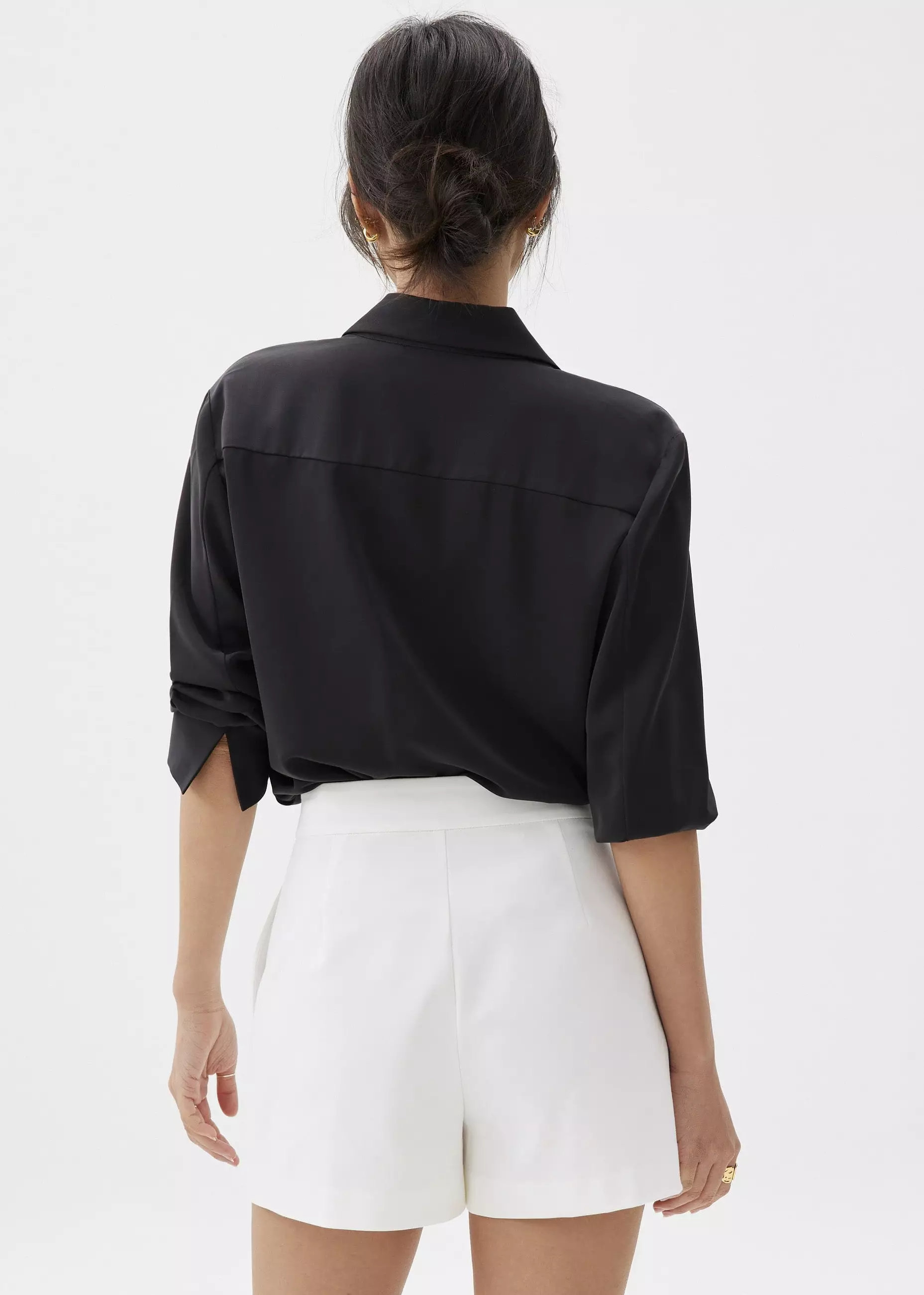 Celana Pendek Wanita - Willow Classic Tailored Shorts