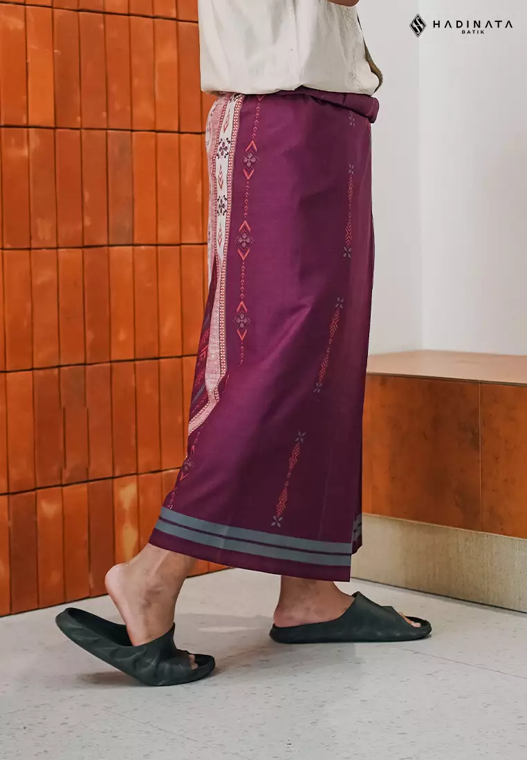 Hadinata Batik Sarung Saskara Maroon