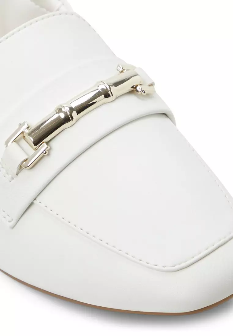 Tiera Loafers
