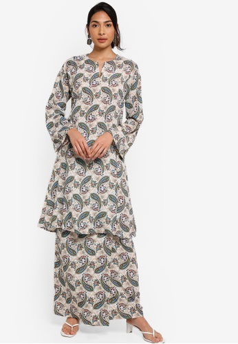 Baju Kurung Pesak Riau from ZALIA BASICS in Beige