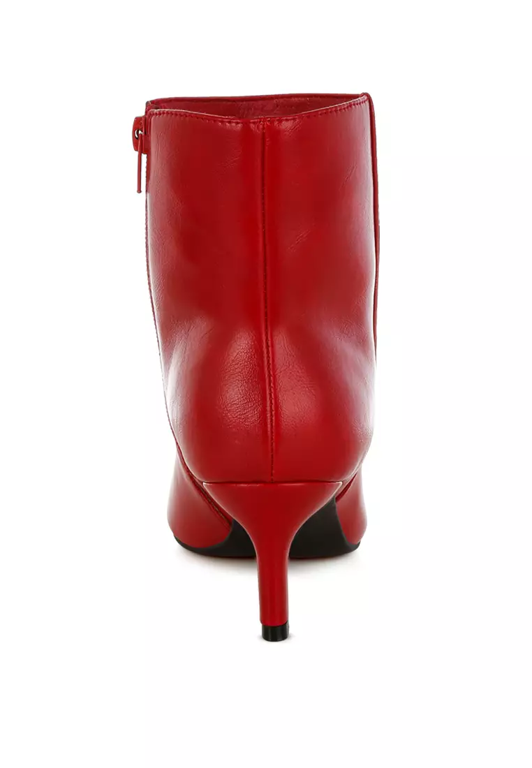 Sepatu bot kulit imitasi warna merah