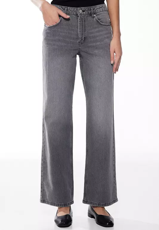 Straight Wide-Leg Jeans