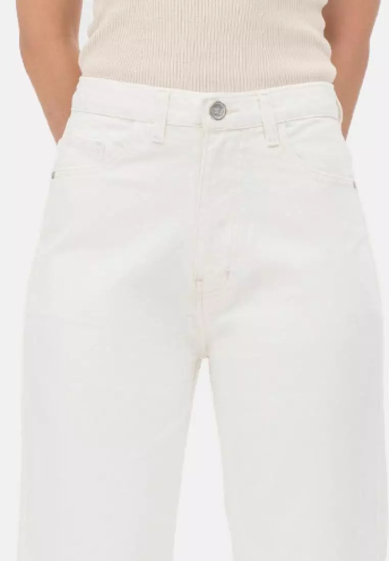 Basic Straight Jeans in White