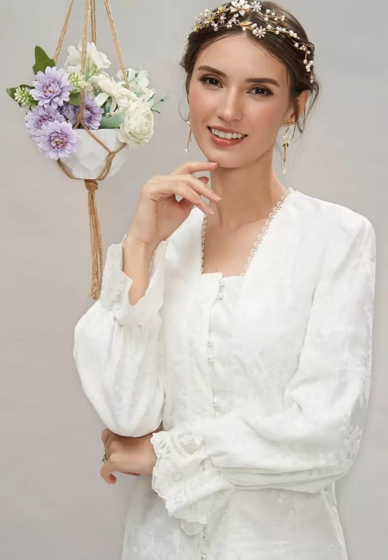 White Silk Embroidery Puff Sleeve Kebaya Top & Maxi Skirt Hari Raya