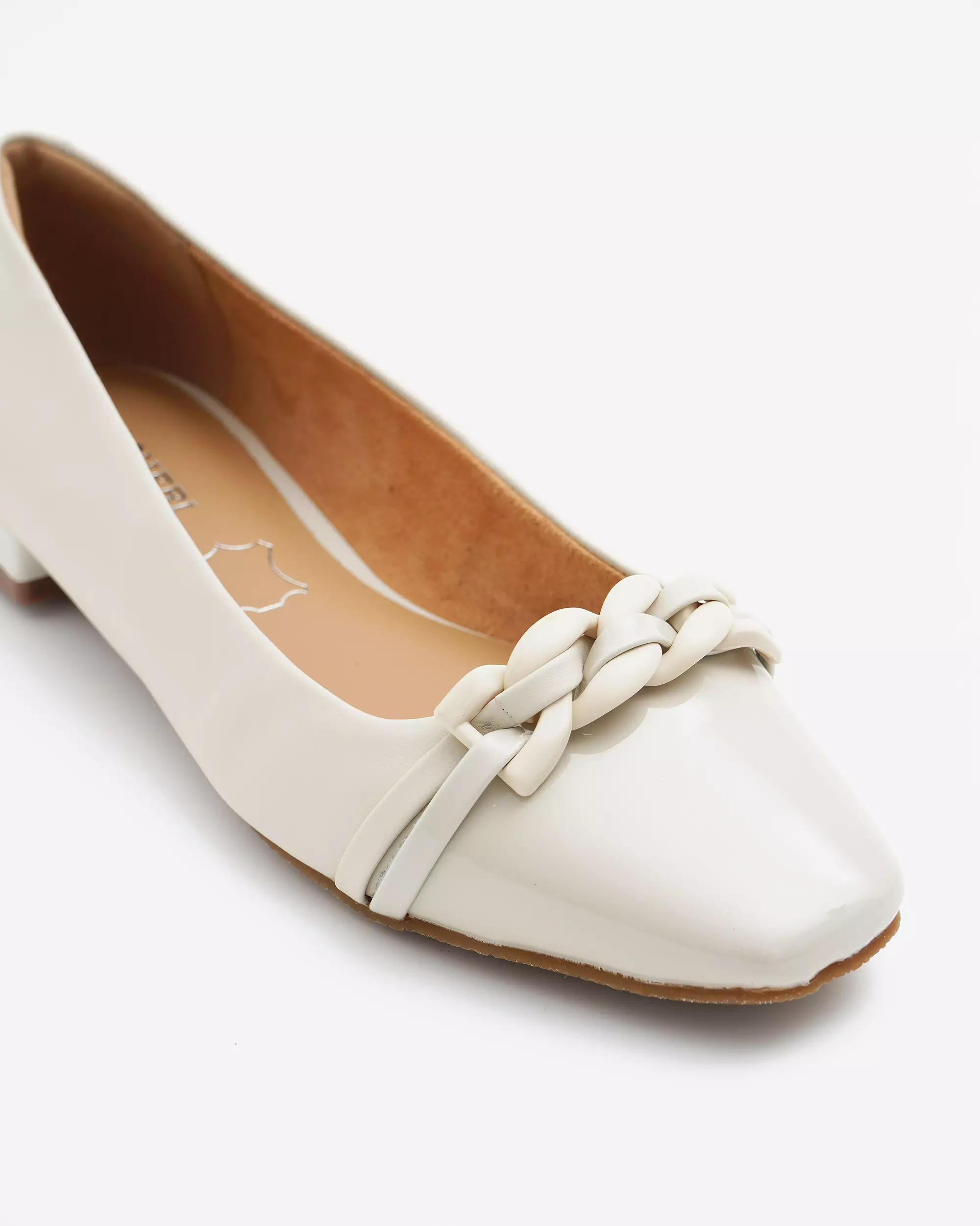 Buccheri Quilla Heels Women Cream