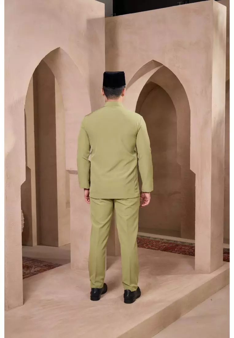 Baju Melayu Mahkota
