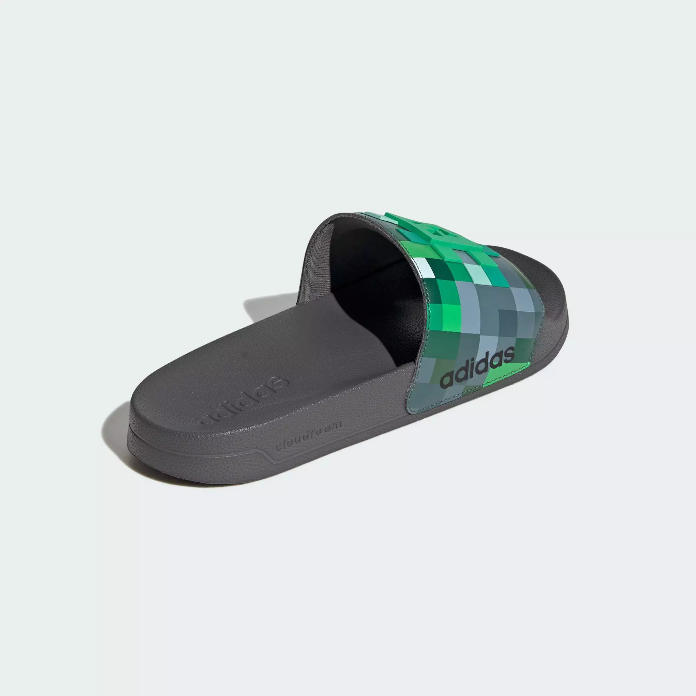 Lifestyle ADILETTE SHOWER MINECRAFT SLIDES Unisex Grey HQ2585