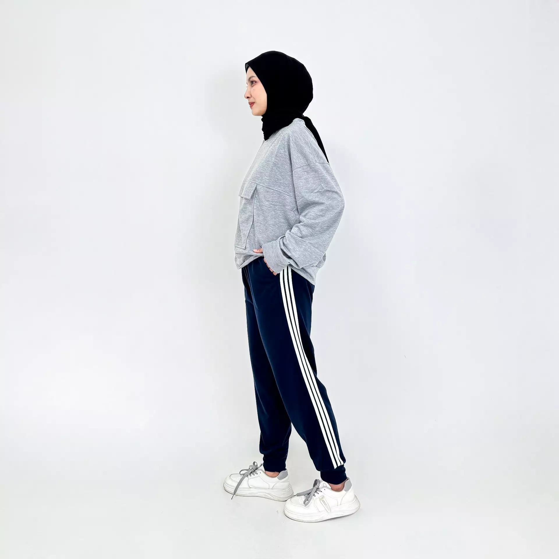 Raima Set Sporty Jogger Pants GREY NAVY Setelan Baju Olahraga Wanita