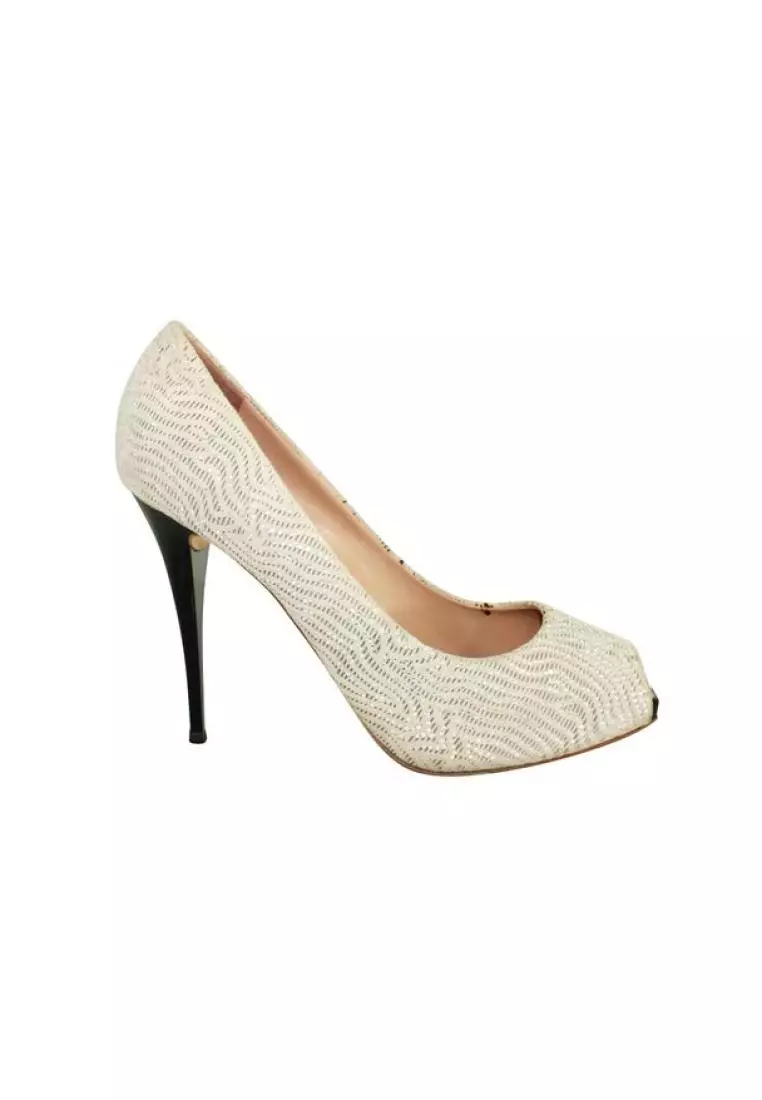 Beige peep deals toe pumps
