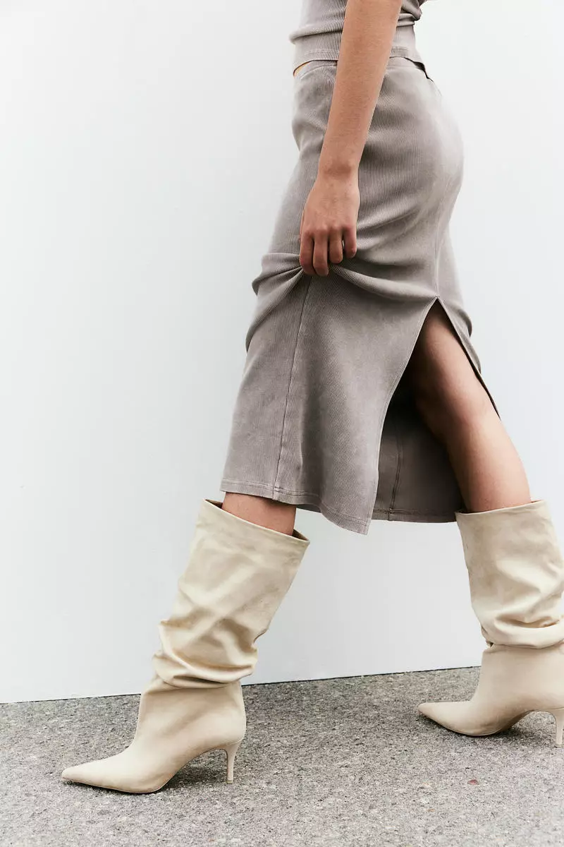 Discount on H&m  shoes - SKU: Ruched-Shaft Boots