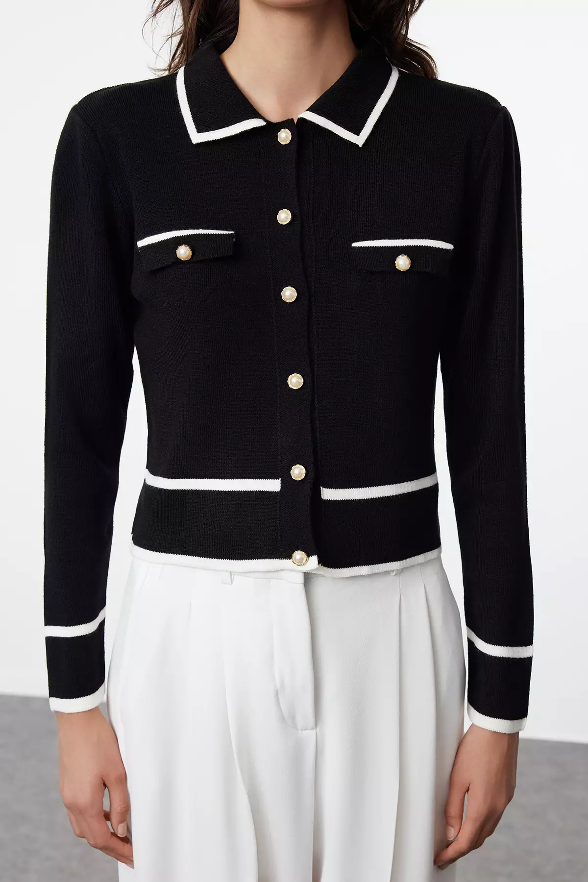 Collared Buttoned Cardigan
