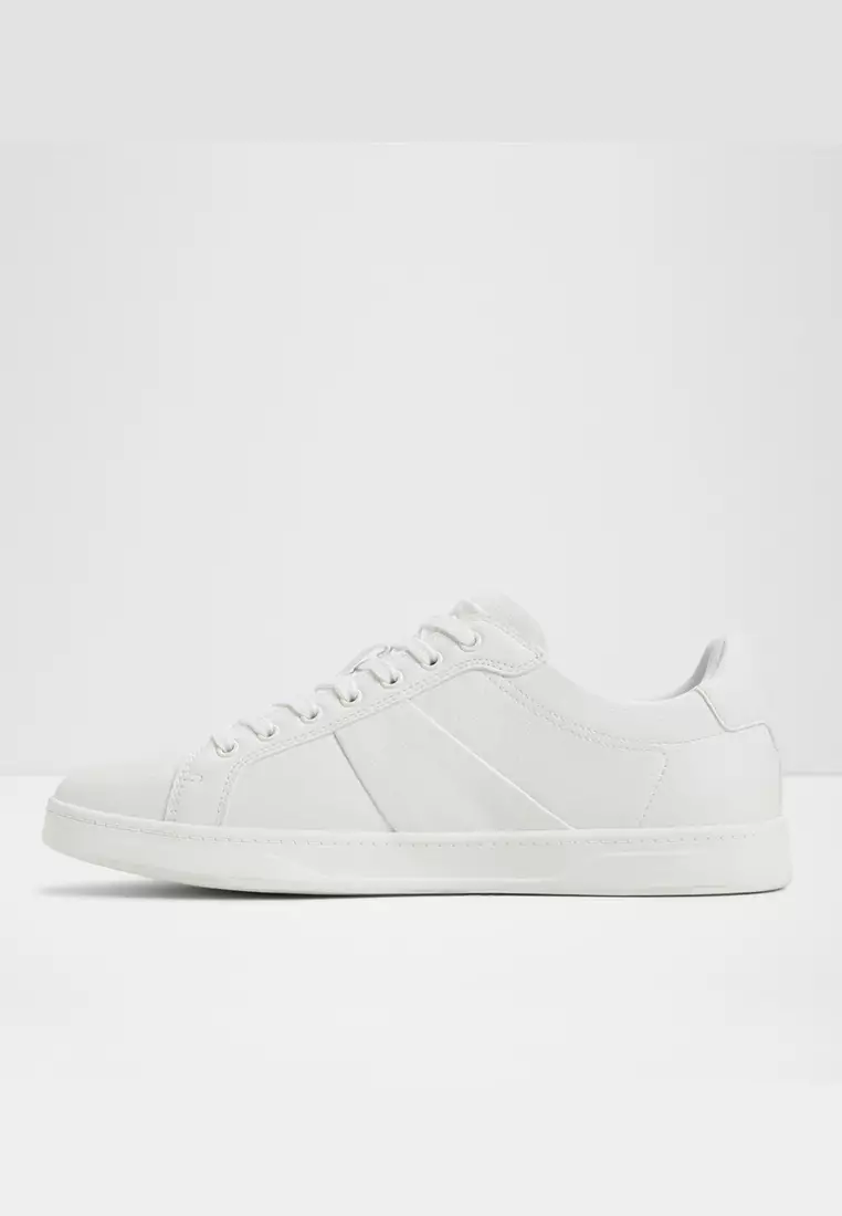 Ozzy Low-Top Sneakers