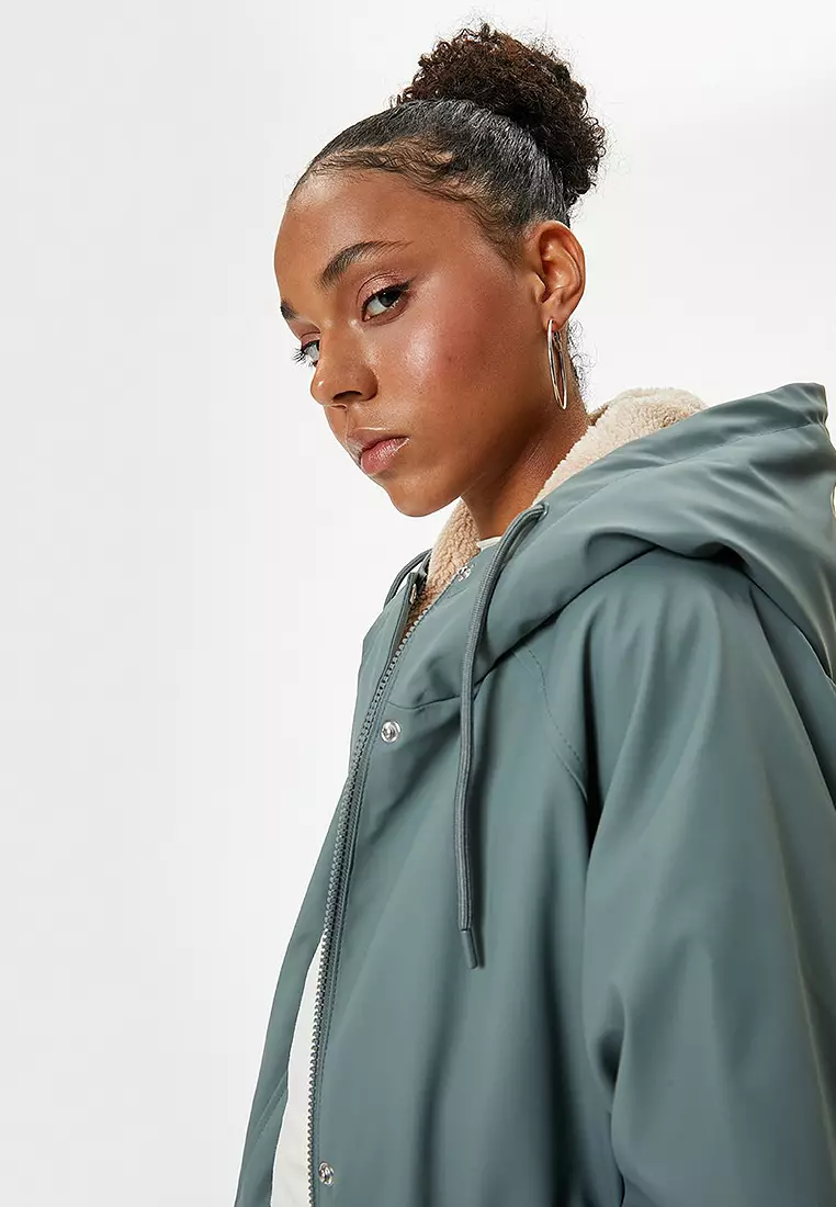 Hooded Raincoat Waterproof Zippered Pocket Detail