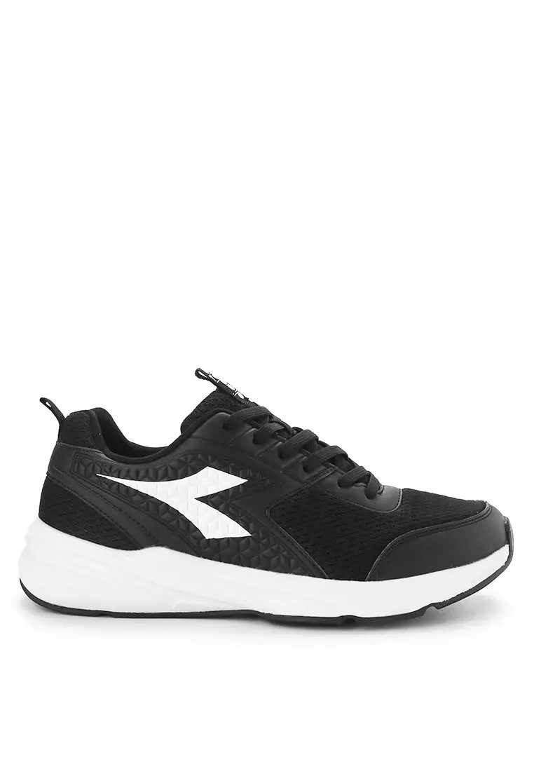 Sepatu diadora running hitam hotsell