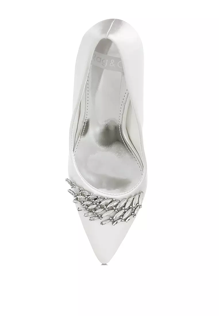 Diamante Brooch Detail Satin Pumps In White