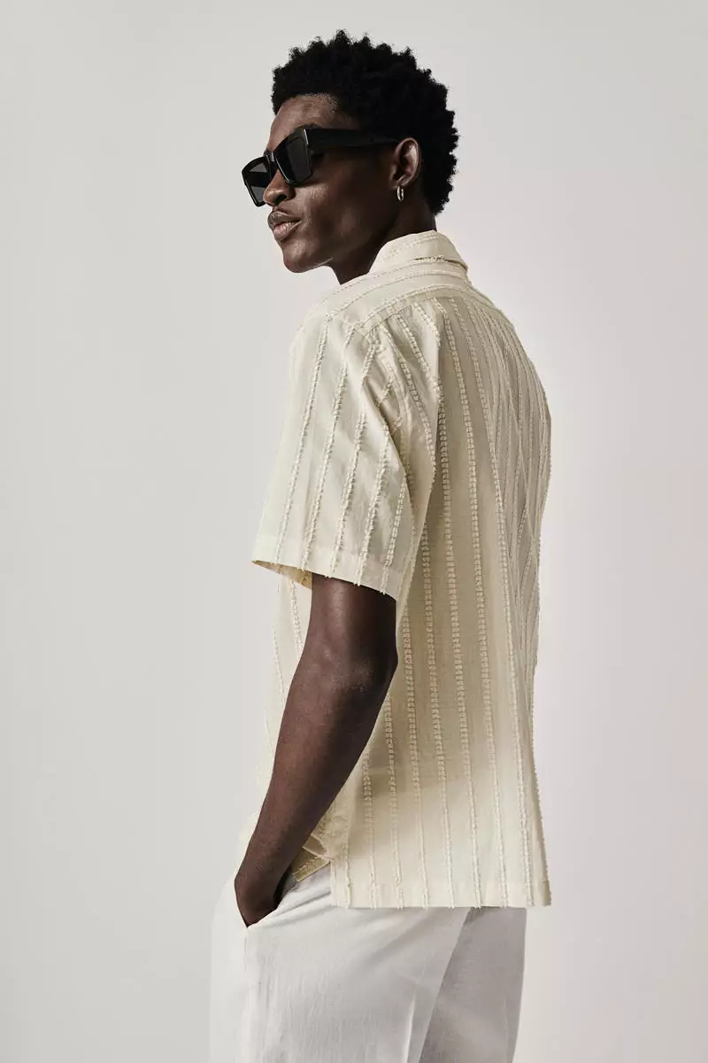 Regular Fit Textured-weave resort shirt