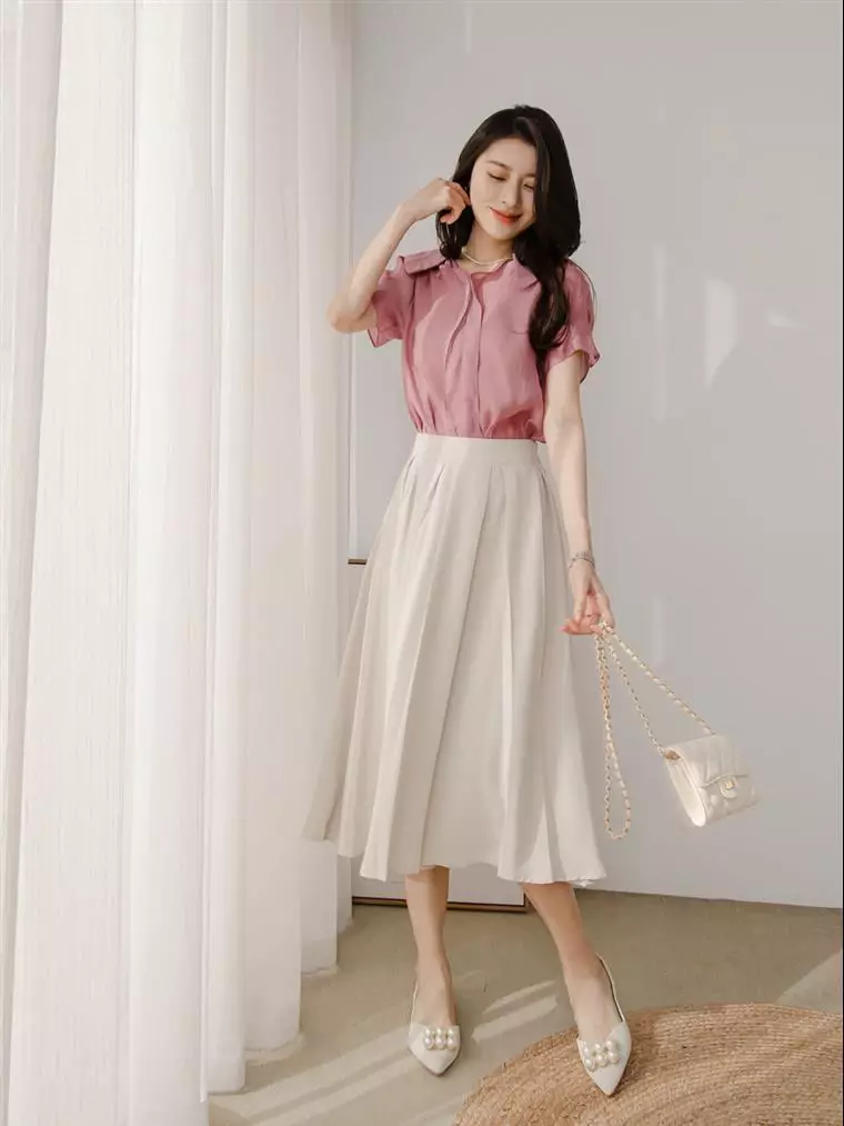 Slightly sheer ruffled collar puff sleeve top [AB18399]