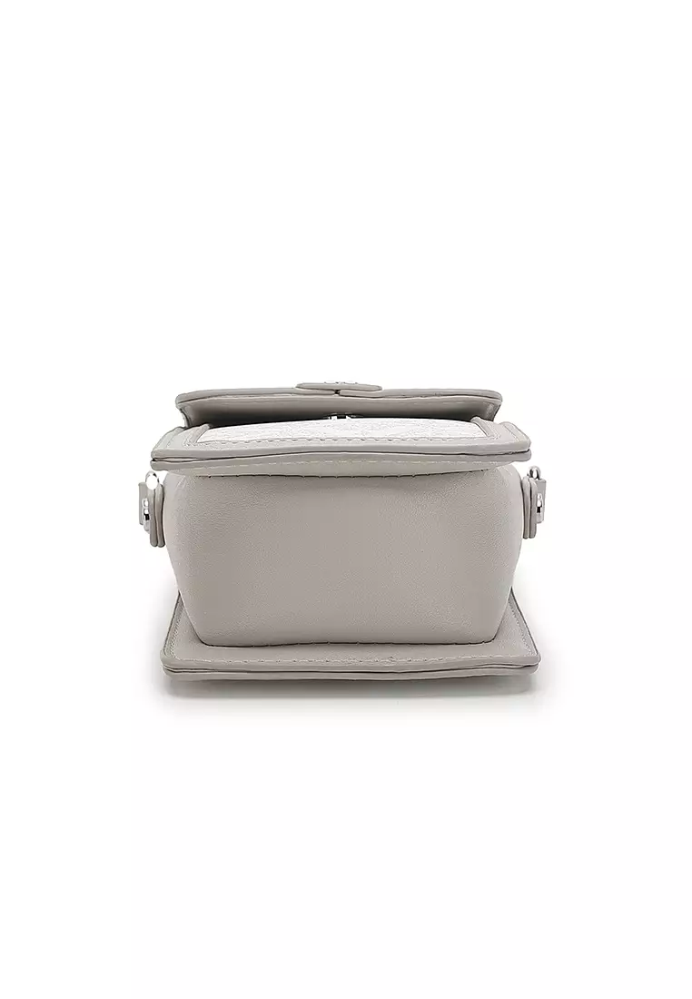 Women's Sling Bag / Crossbody Bag / Shoulder Bag - White