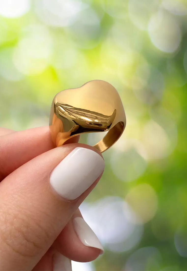 Heart's Desire Signet Gold Layered Ring in 16mm