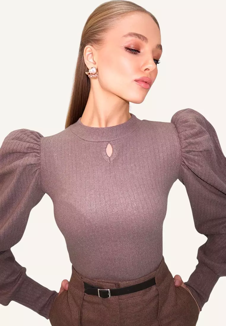 Long Puff Sleeves Top