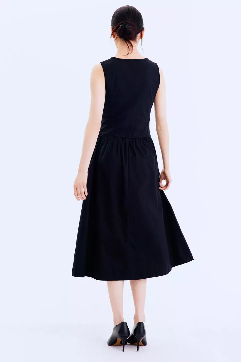 Sleeveless cotton dress