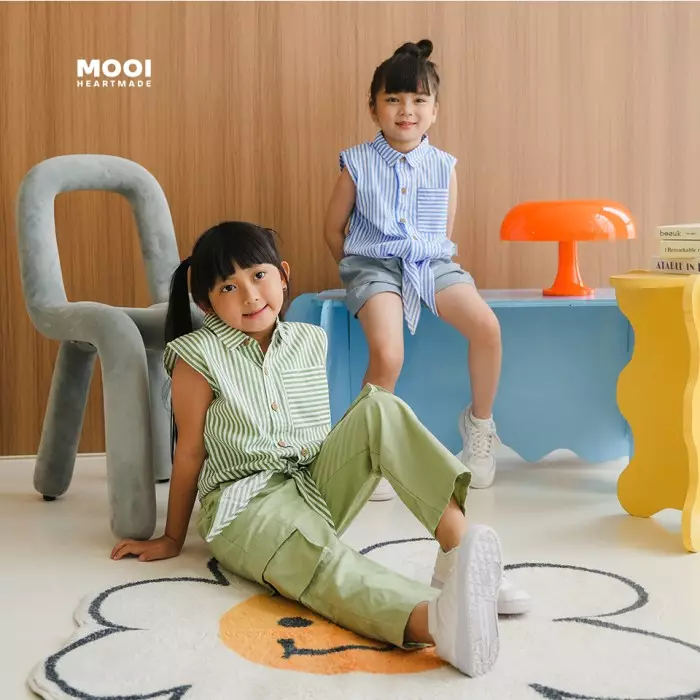 Mooi Kemeja Anak Perempuan Elicia Striped Shirt - Magenta