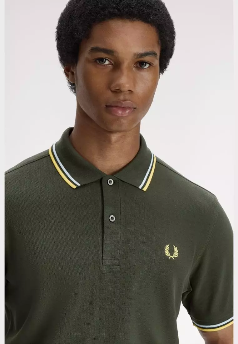 Fred Perry M3600 Twin Tipped Fred Perry Shirt (Hunting Green / Light Ice / Lemon Barley)