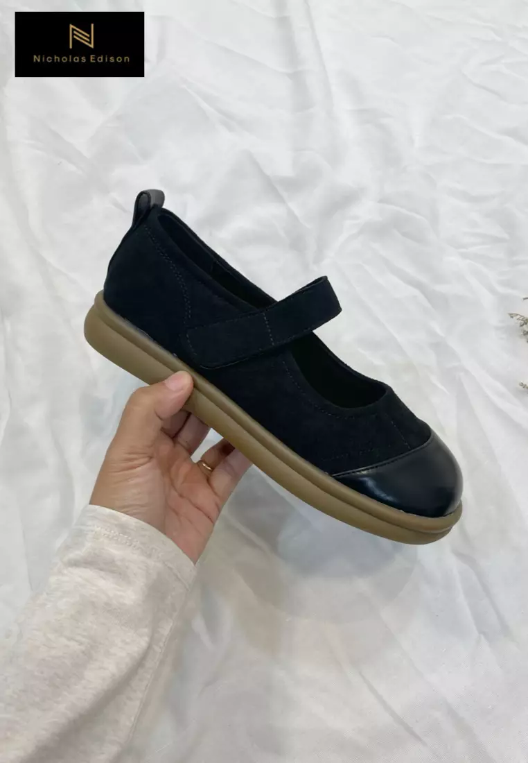 Flat Edlyn Black