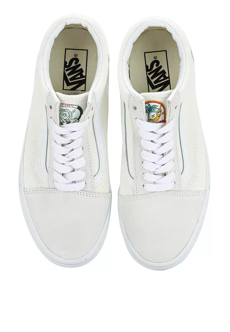White vans on sale old skool pro