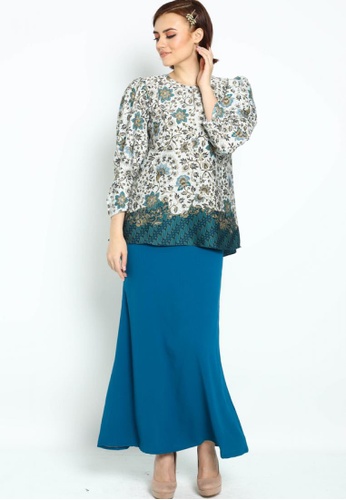 Owl By Nora Danish - Raihanna By Owloveraya Kurung Kedah Batik Modern from OWLBYND in Blue