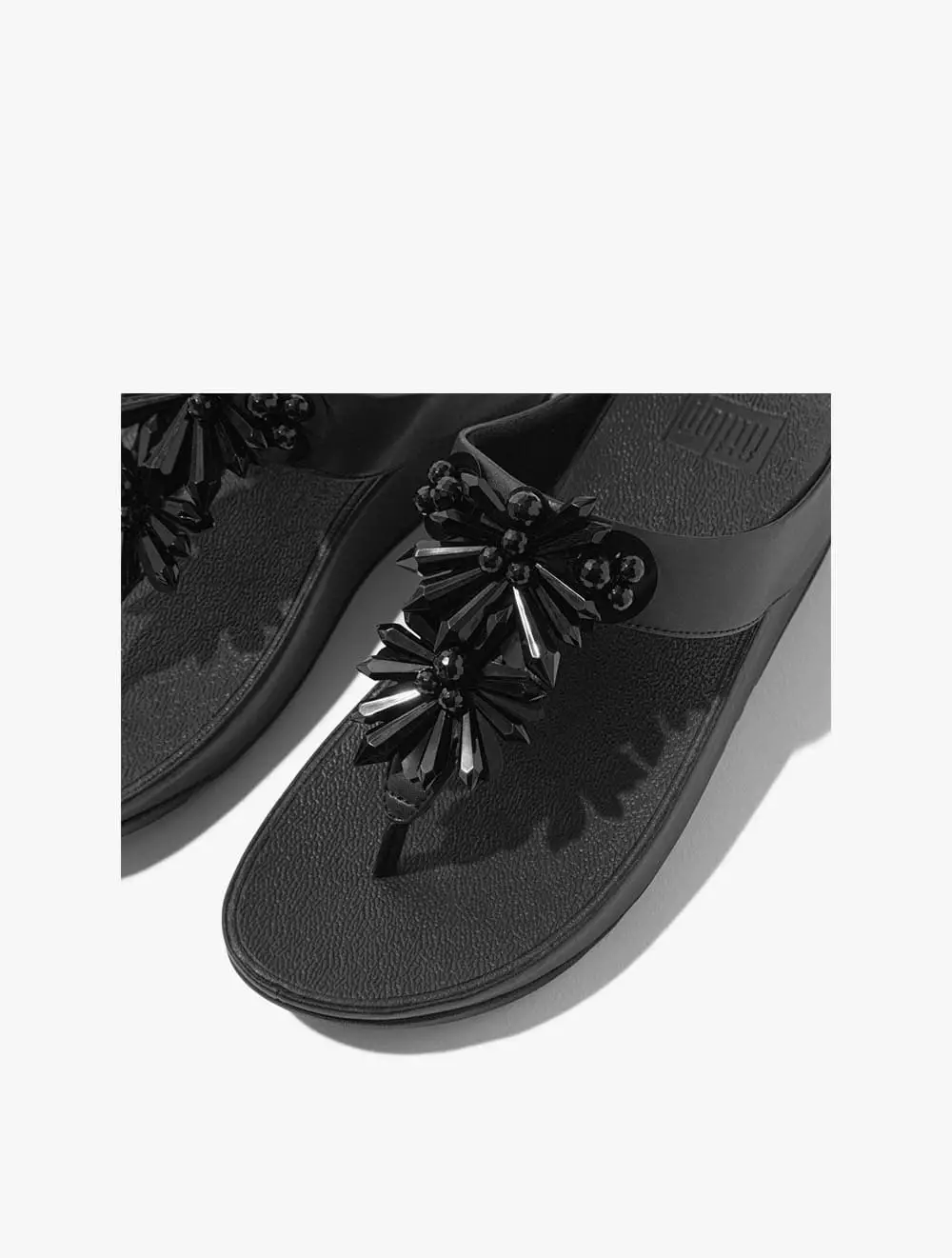 Fitflop Rumba Starburst-Bead Toe-Post Sandals - Black