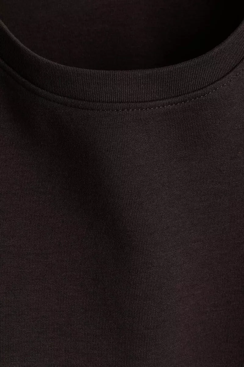 Oversized interlock top