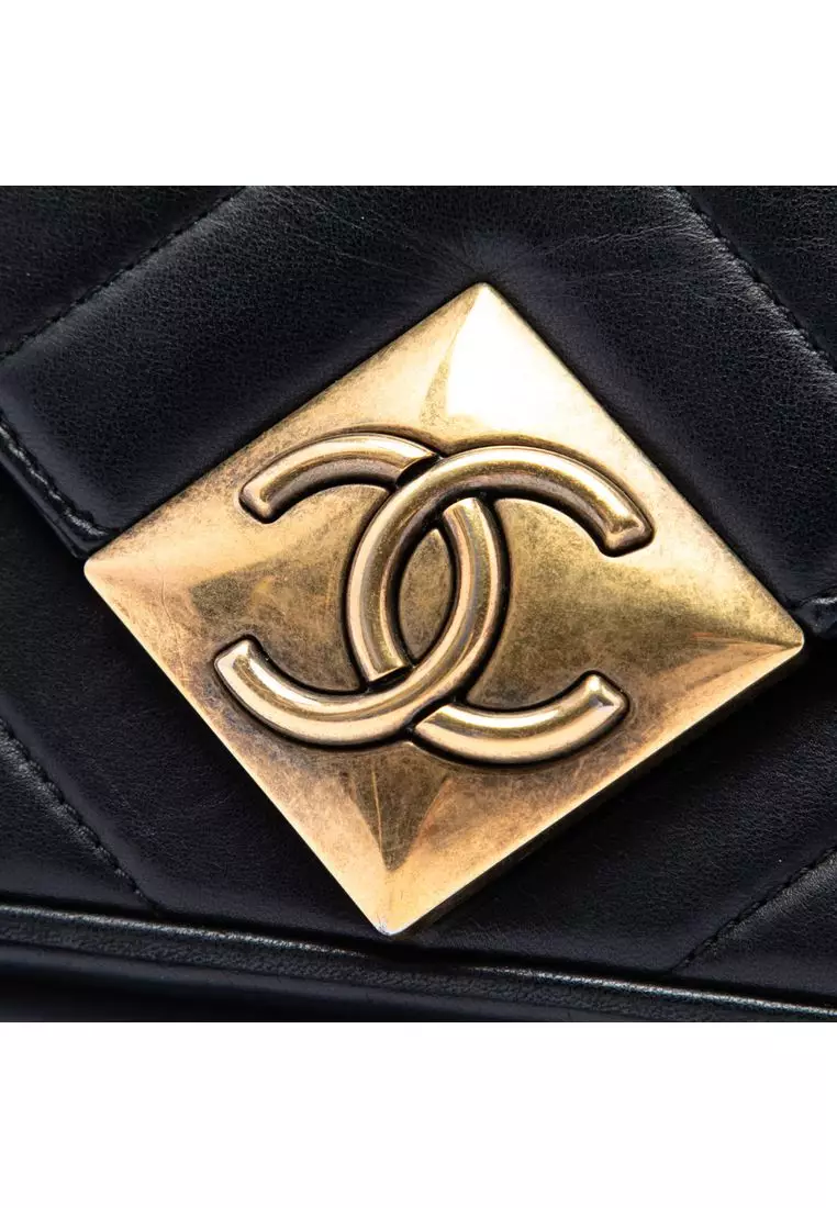 Pre-Loved Chanel Cc Quilted Lambskin Pyramid Flap
