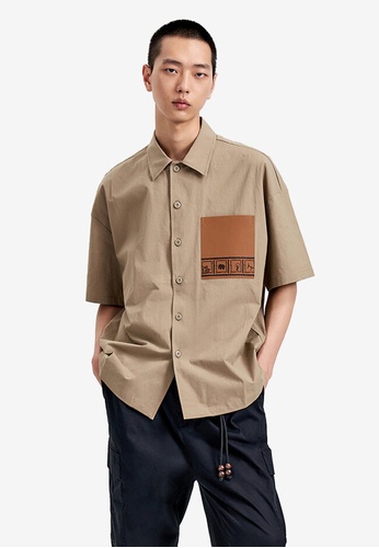URBAN REVIVO 米褐色 Patch Pocket Short Sleeves Shirt 3AC4DAA8137D76GS_1