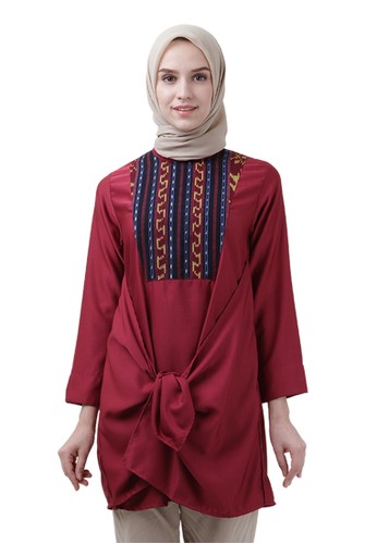 Tunieq Clasic with Tenun in Red Colour