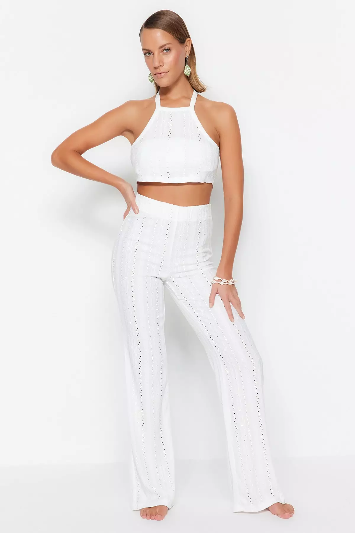 Buy White Trousers & Pants for Women by TRENDYOL Online