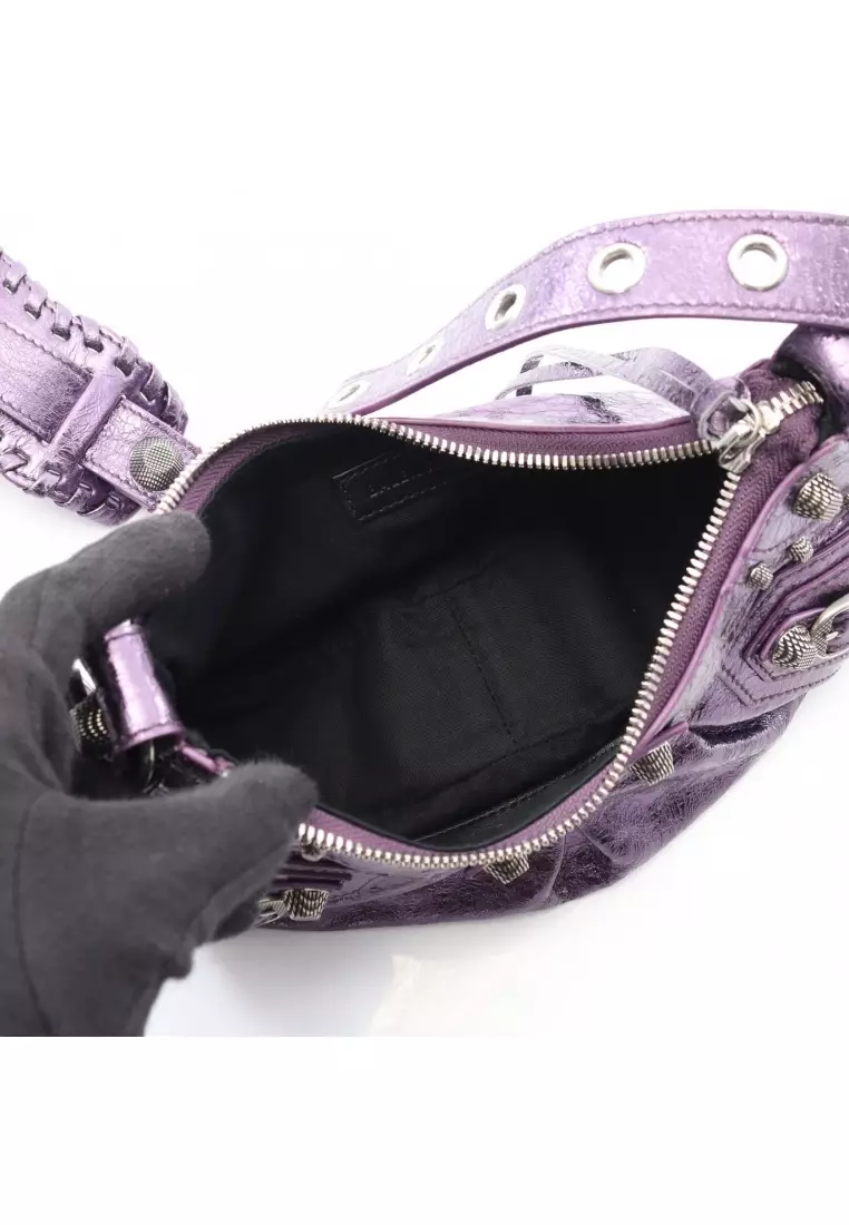 Pre-Loved BALENCIAGA LE CAGOLE XS Le Cagoule Shoulder bag leather purple