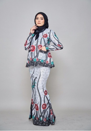 Buy ZHAFIRA SERIES - Batik Dahlia for Lady from ROSSA COLLECTIONS in Red and Green and Blue only 179