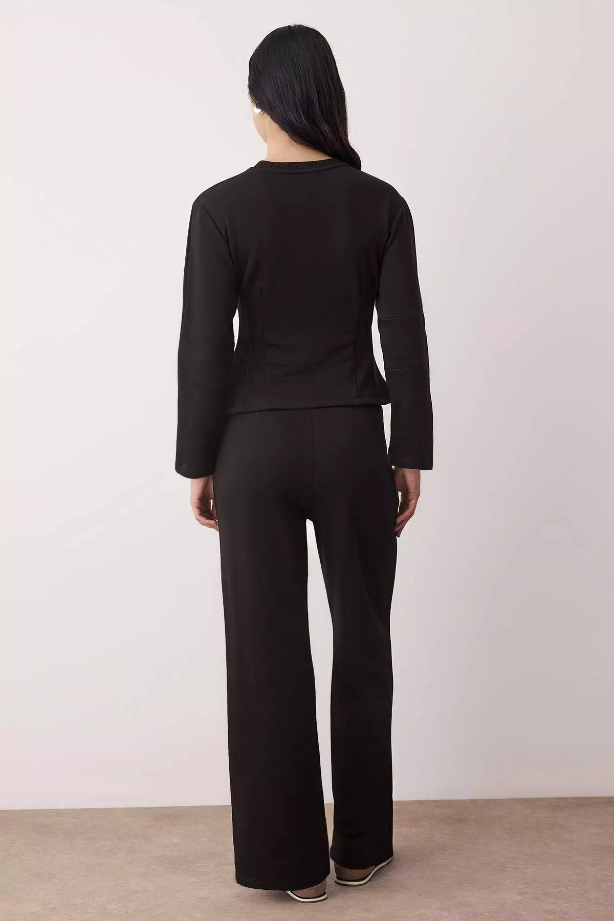 Black Waist-Cinching/Peplum Top Straight/Flat Cut Bottom Knitted Bottom - Top Set Twoaw26Au00136