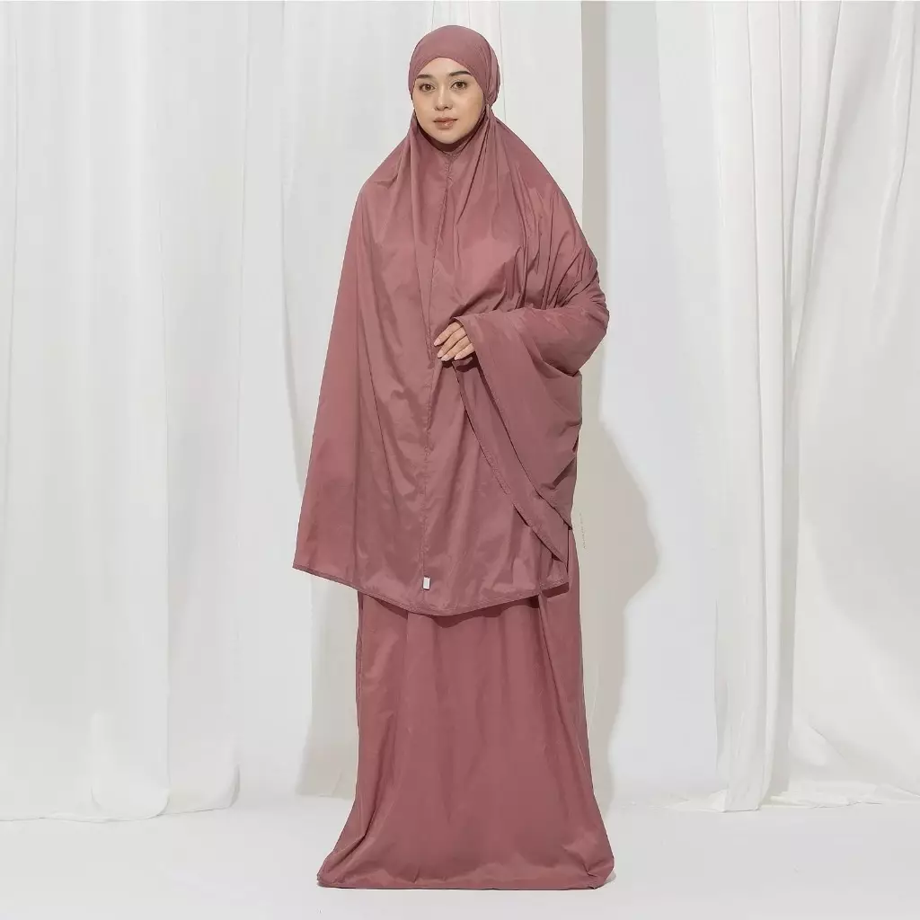 Madda Prayer Set Dark Pink Plum New